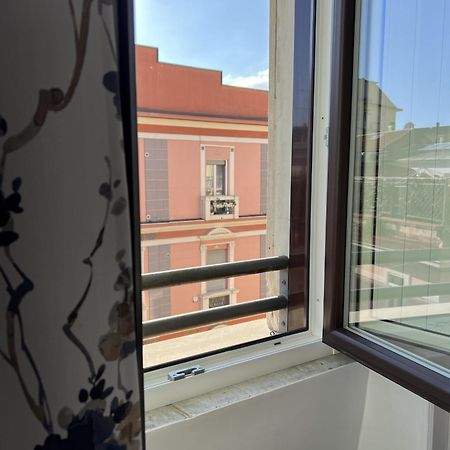 ساليرنو Bonadies64 B&B الغرفة الصورة