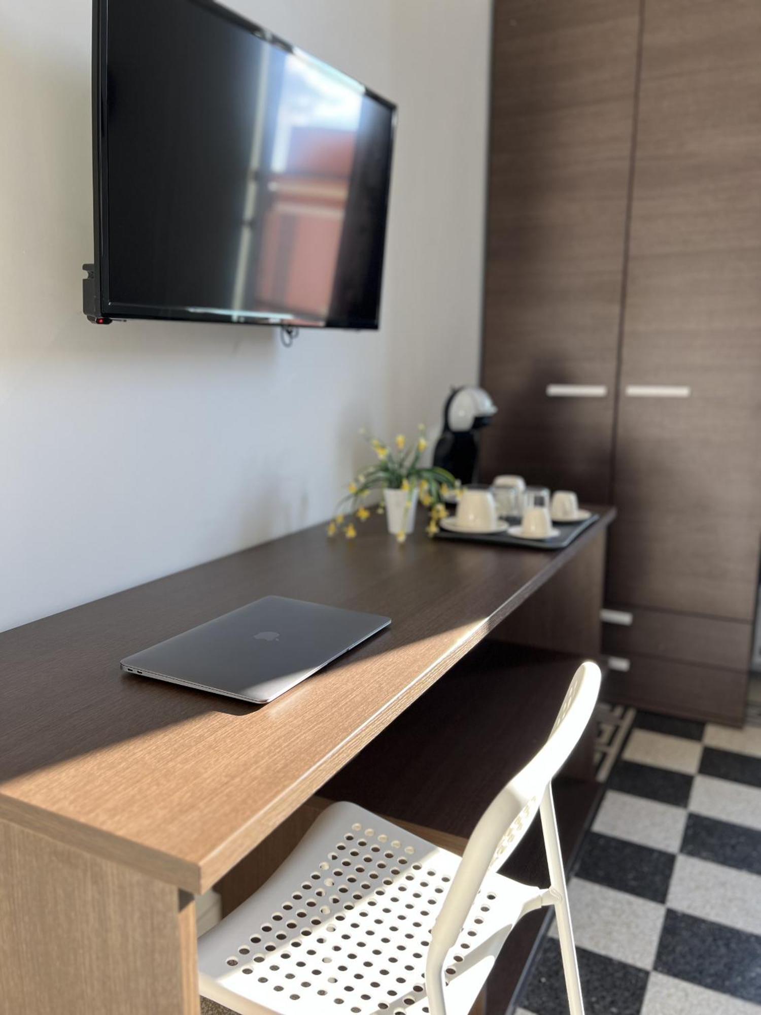 ساليرنو Bonadies64 B&B الغرفة الصورة